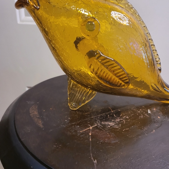 Blenko Style Mid-century Modern Amber Glass Fish Vase Decanter - Picture 6 of 9
